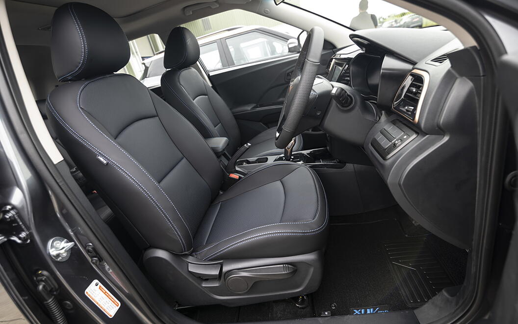 Mahindra XUV400 Front Seats