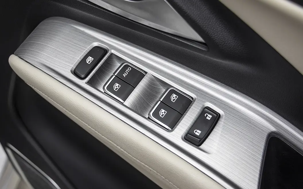 MG Hector Driver Window Controls
