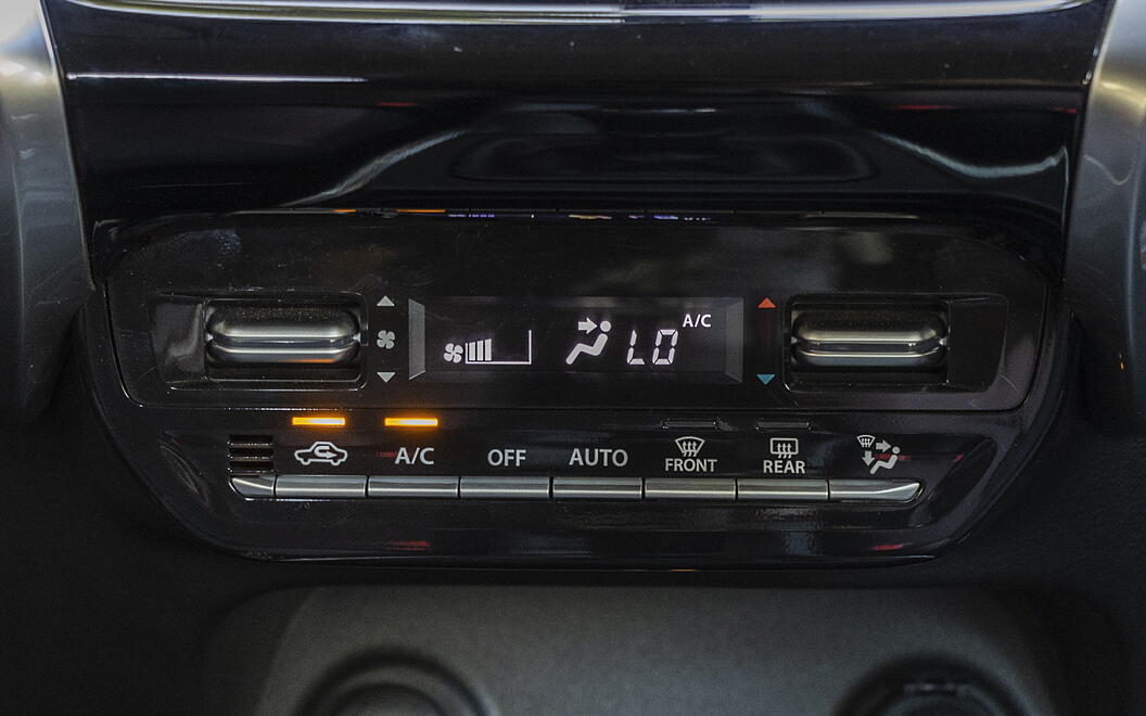 Maruti Suzuki Fronx AC Controls