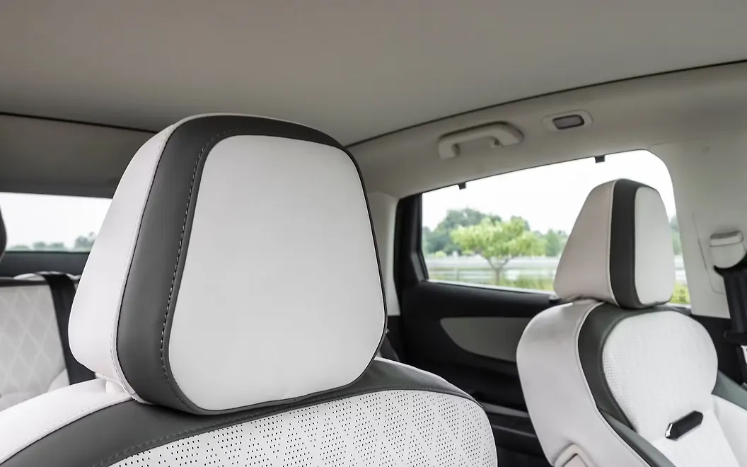 Mahindra XEV 9e Front Seat Headrest