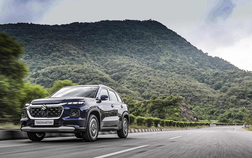 Maruti Suzuki Grand Vitara Front Left View