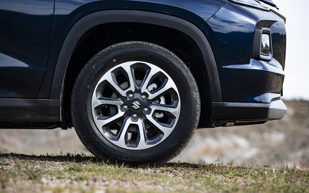 Maruti Suzuki Grand Vitara Tyre