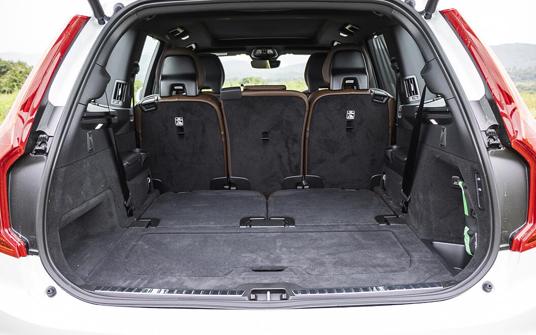 Volvo XC90 Bootspace with Folded Seats