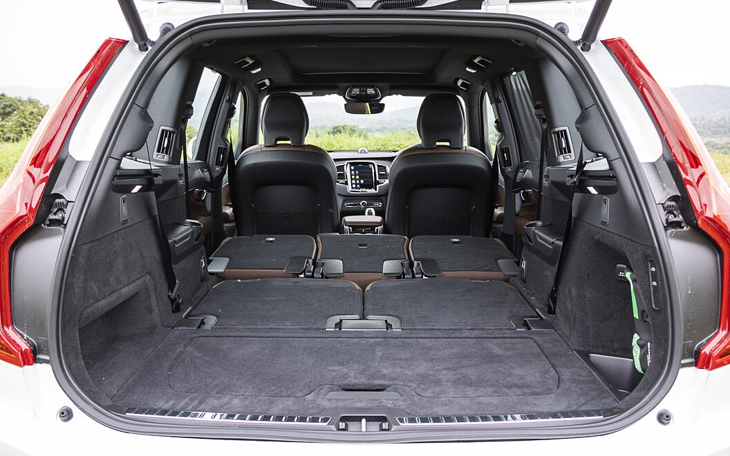 Volvo XC90 Bootspace with all Seats Folded