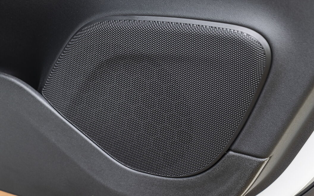 Volvo XC90 Rear Speakers