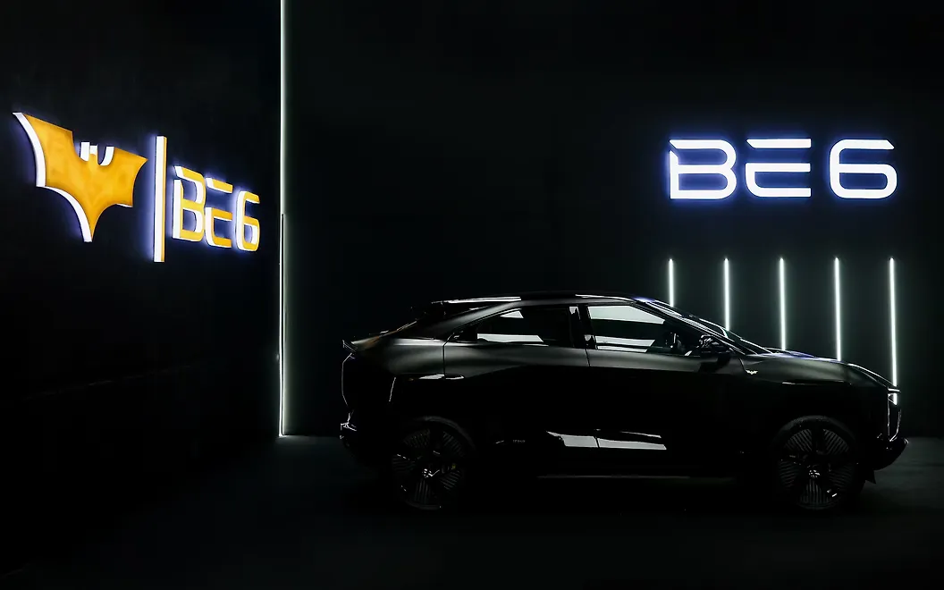 Mahindra BE 6 Right View