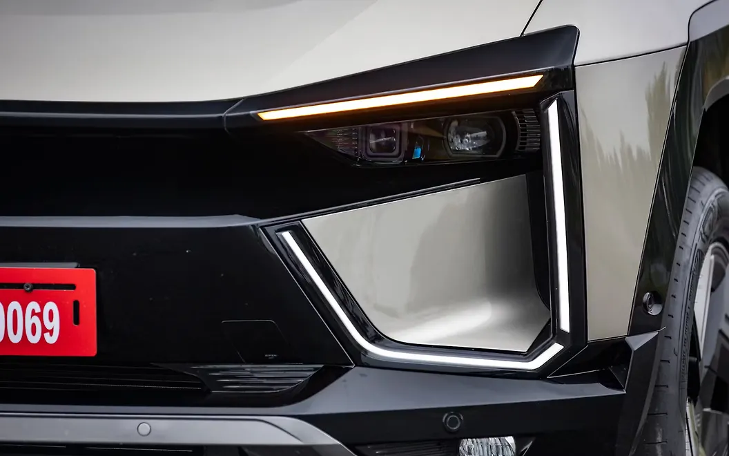Mahindra BE 6 Turn Indicators