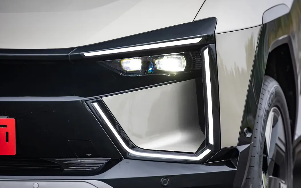 Mahindra BE 6 Head Light