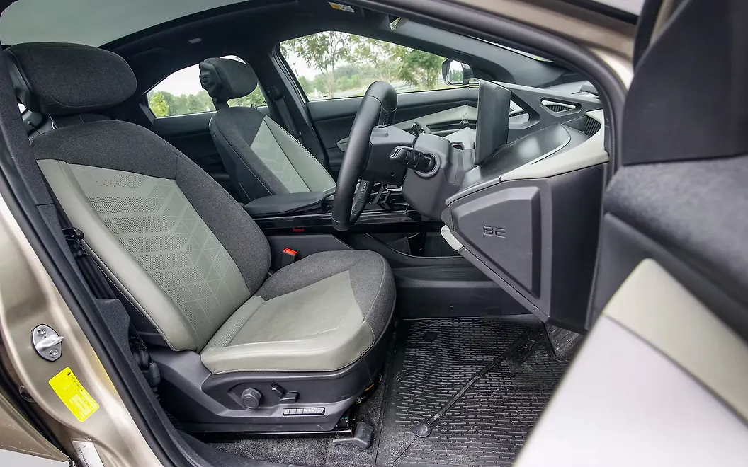 Mahindra BE 6 Front Seats