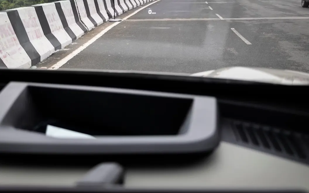 Mahindra BE 6 Head Up Display