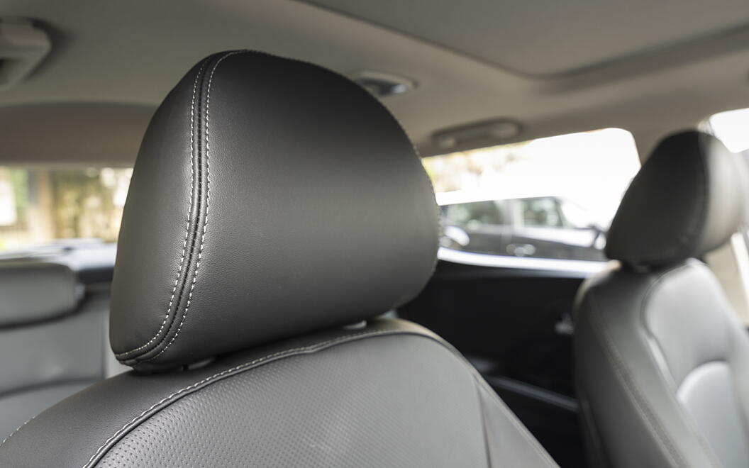 Mahindra XUV300 TurboSport Front Seat Headrest