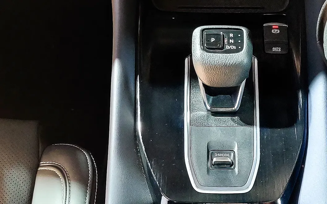 Nissan Qashqai Gear Shifter Nissan Qashqai Images