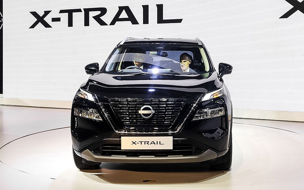 X-Trail Front View