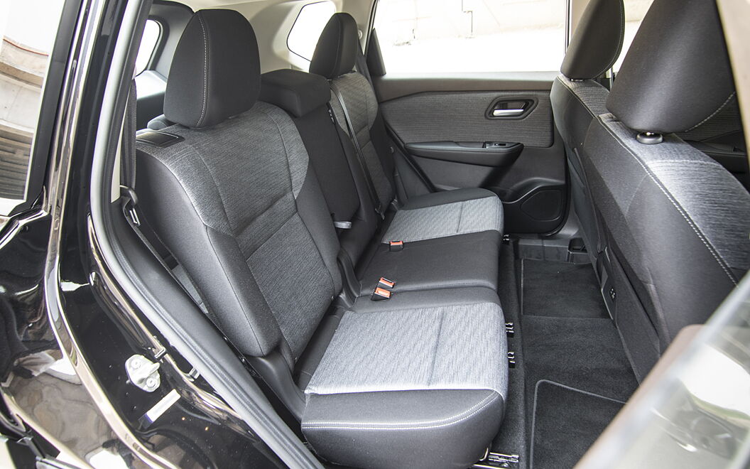 Nissan X-Trail Third Row Seats