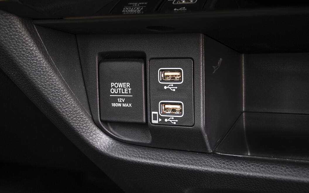 Honda New City USB / Charging Port