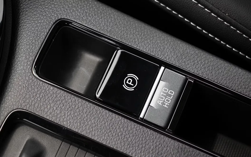 Kia Seltos Images Seltos Exterior, Road Test and Interior Photo Gallery