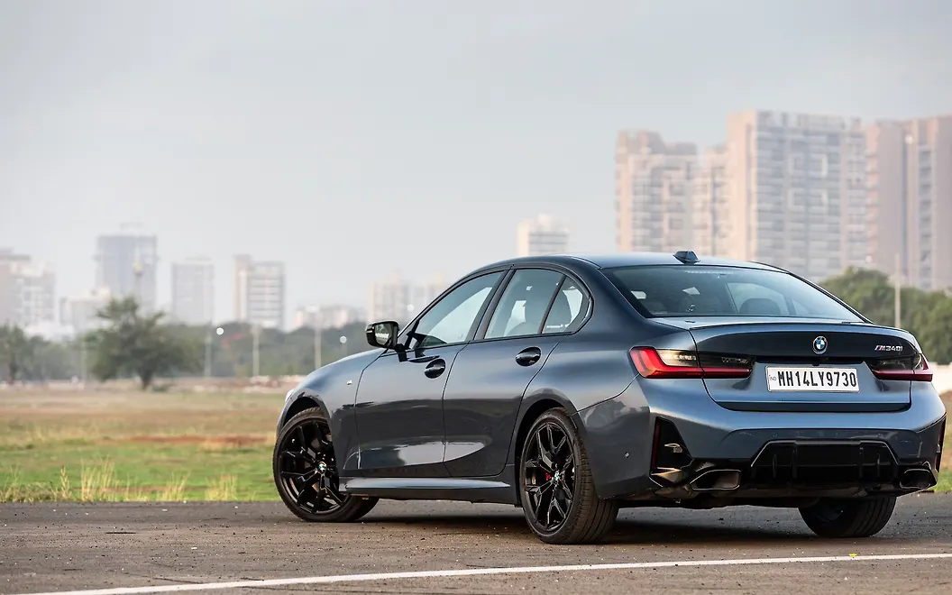 Rear Left View