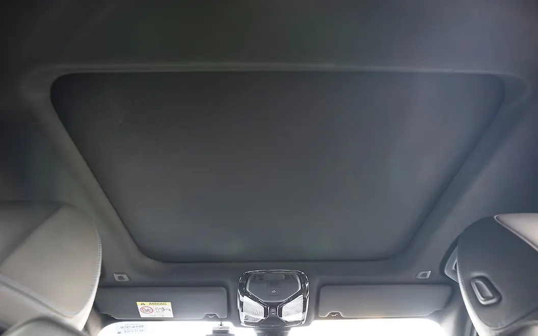 BMW M340i Cabin Roof