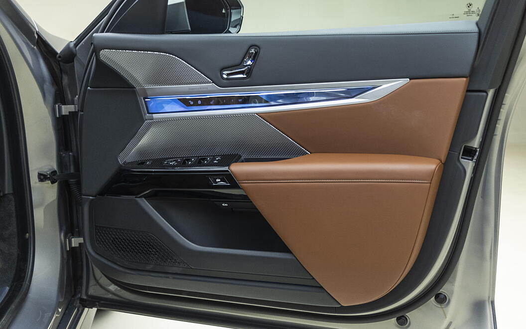 BMW i7 Driver Door