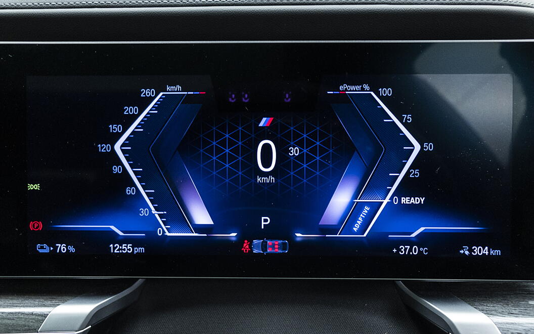 BMW i7 Dashbaord Display