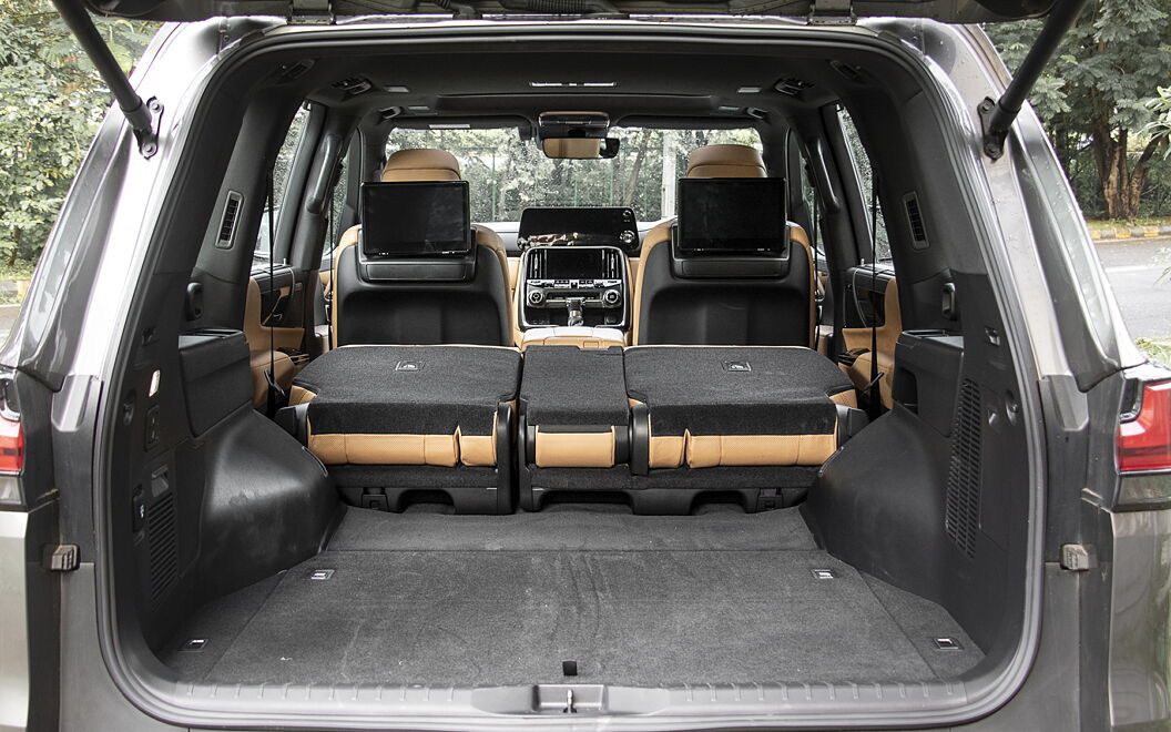 Lexus LX Bootspace with Folded Seats