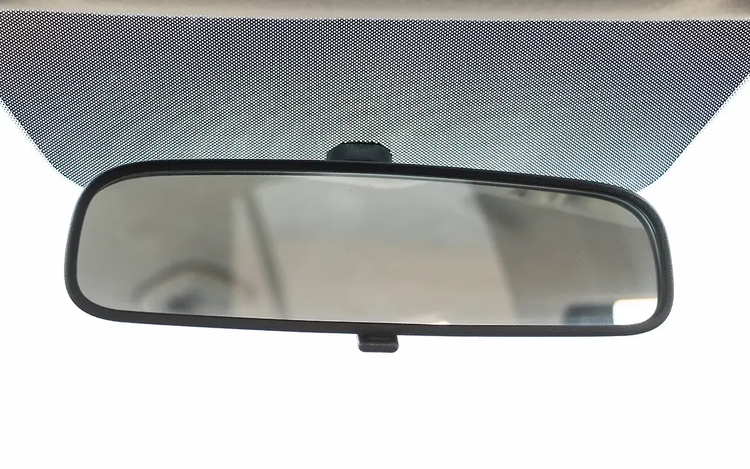 Hyundai i30 deals rear view mirror