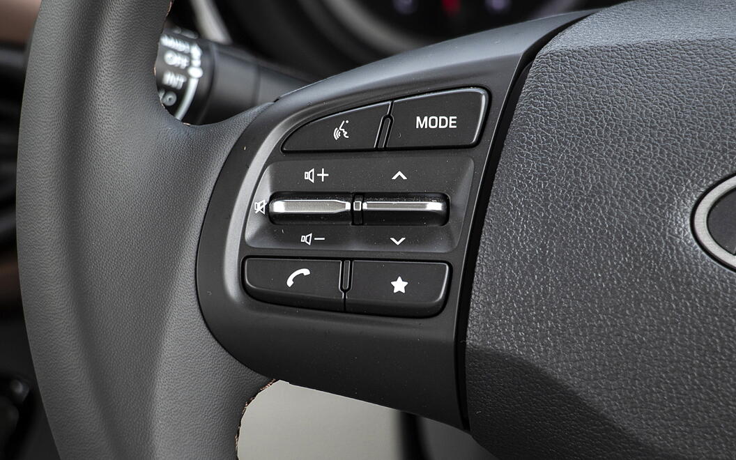 Hyundai Aura Steering Mounted Controls - Left