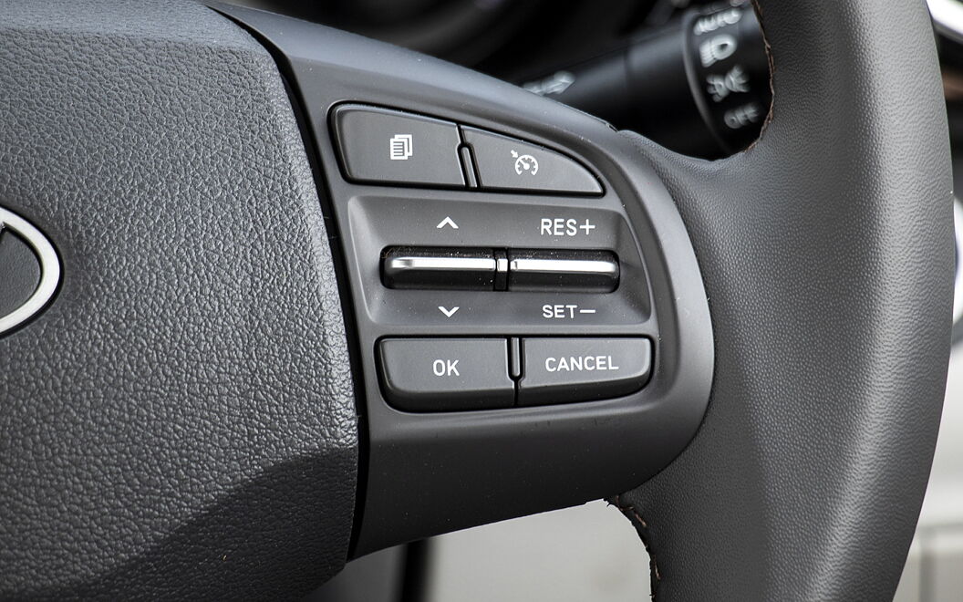 Hyundai Aura Steering Mounted Controls - Right