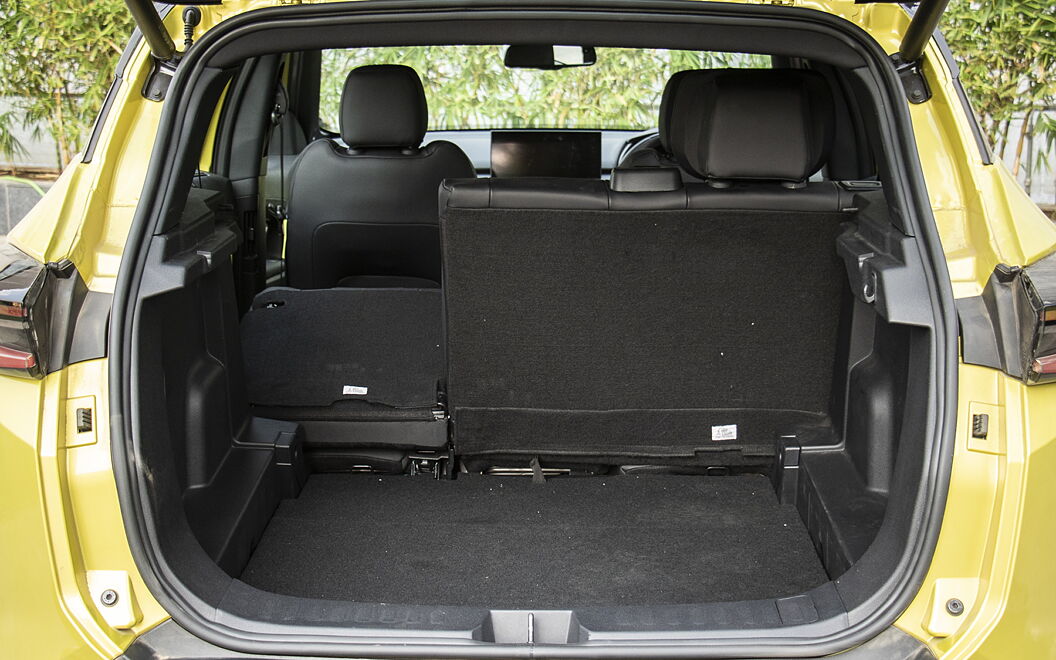 Tata Harrier Bootspace with Split Seat Folded