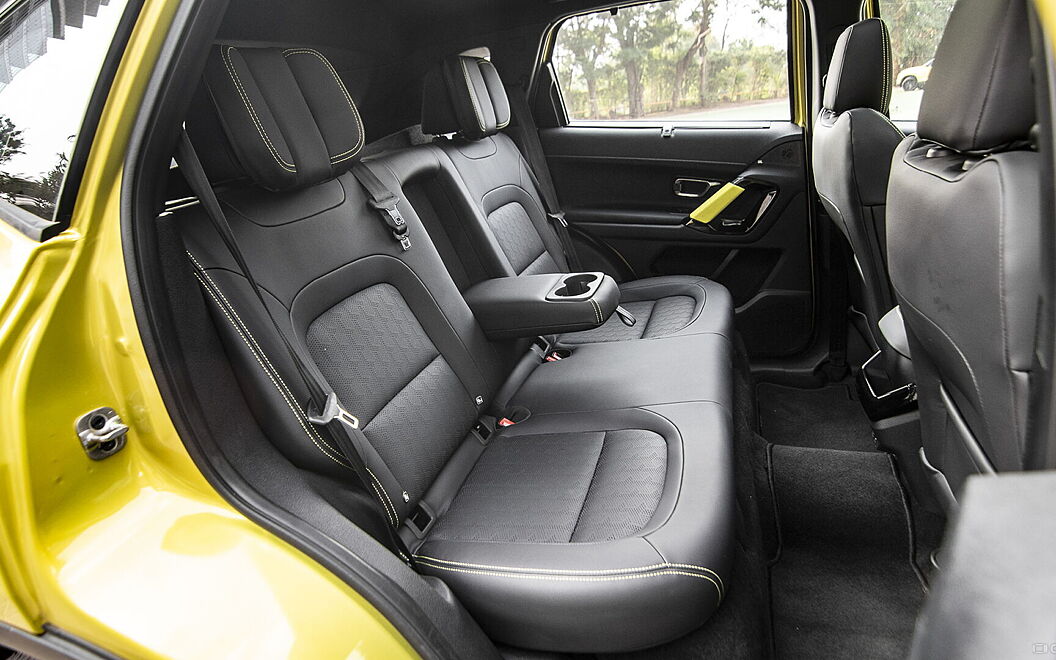 Harrier Rear Passenger Seats