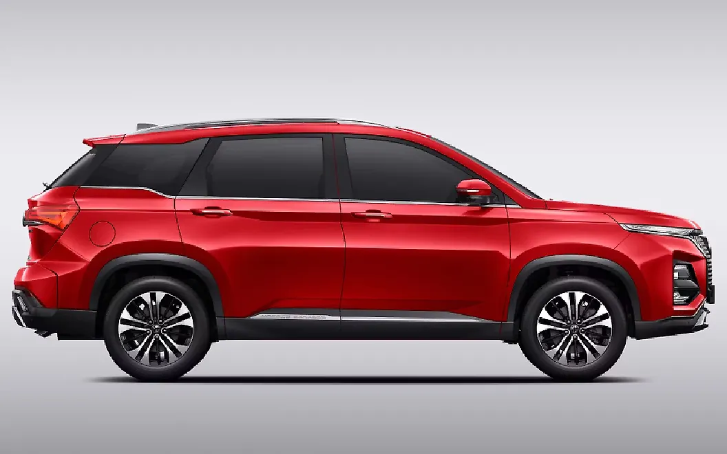 MG Hector Plus Right View