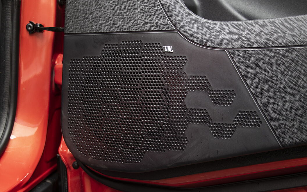 Tata Curvv Rear Speakers