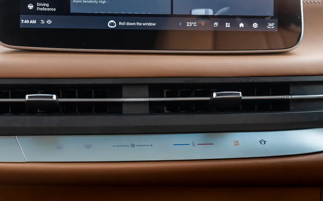 MG M9 Front AC Vents