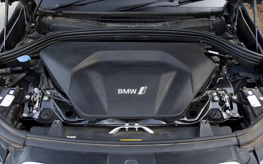 BMW iX1 Engine