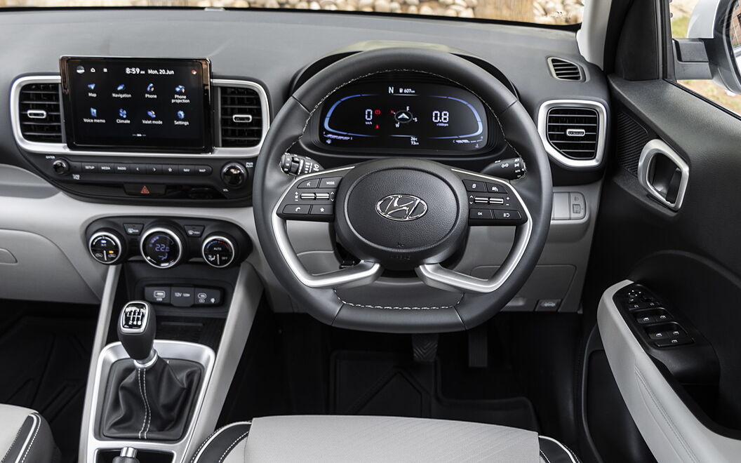 Hyundai Venue Steering