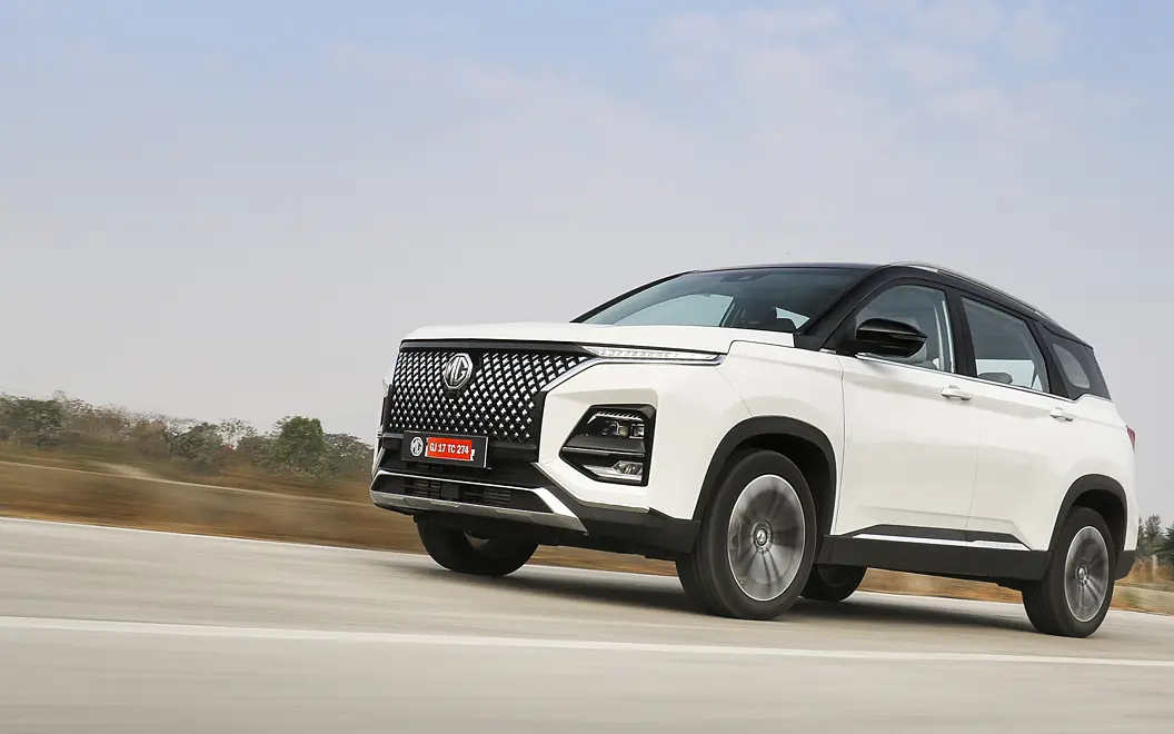 MG Hector Front Left View