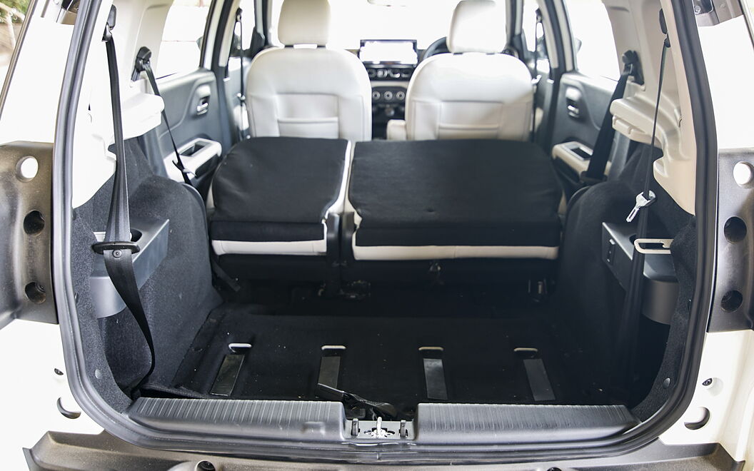 Citroen C3 Aircross Bootspace with all Seats Folded