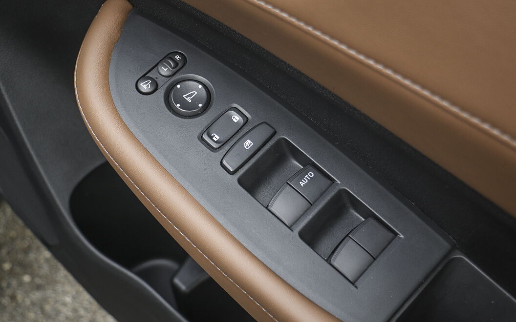 Honda Elevate Driver Window Controls