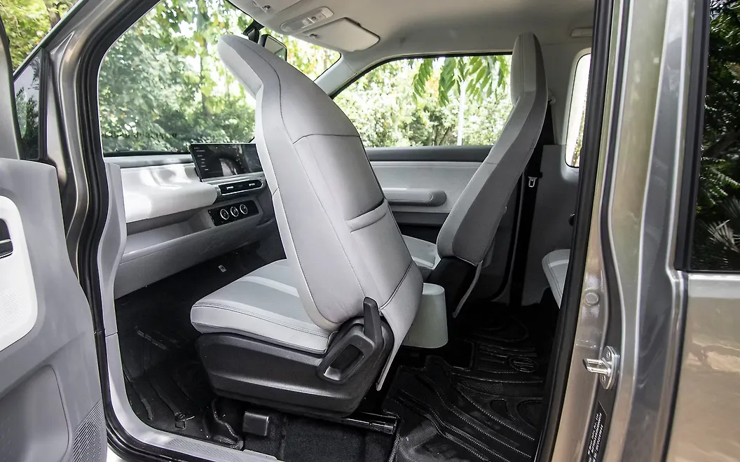 MG Comet EV Front Seats