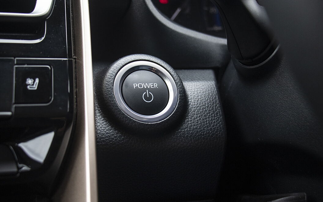 Maruti Suzuki Invicto Push Button Start/Stop