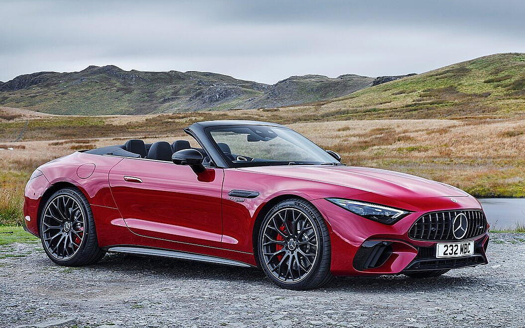 Mercedes-Benz AMG SL55 Roadster Front Right View
