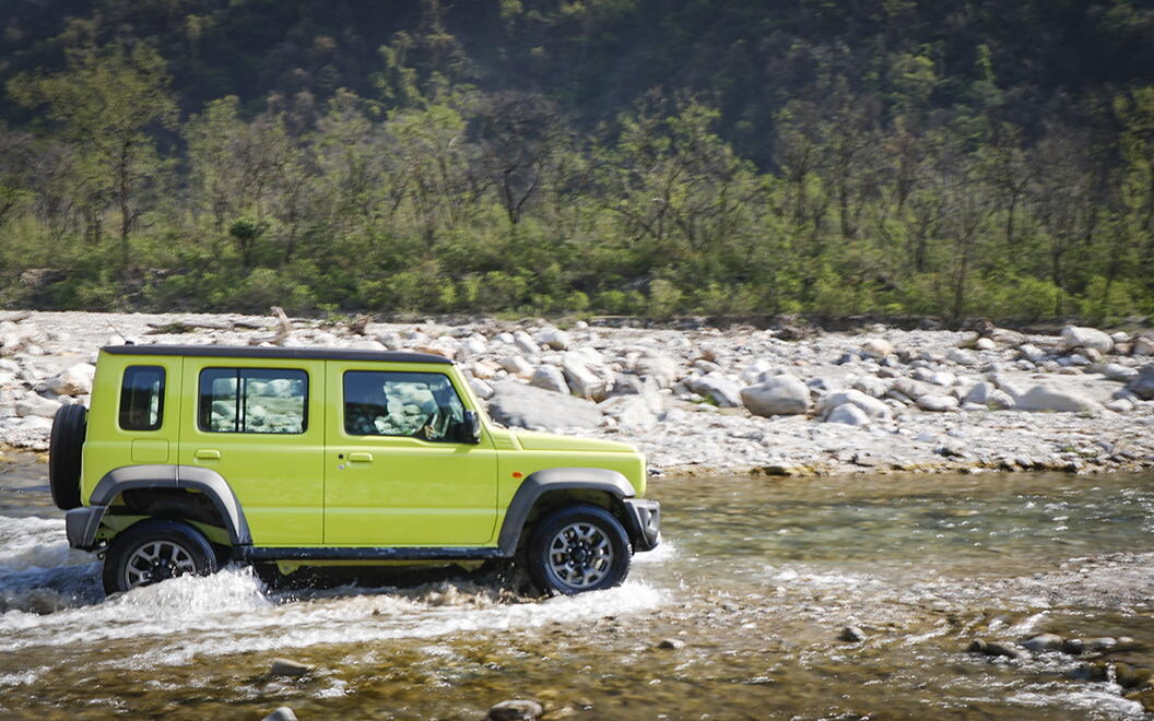 Maruti Suzuki Jimny Right View