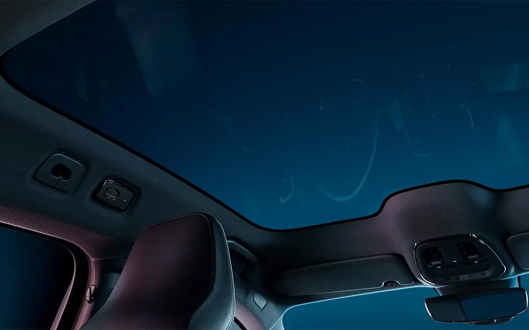 Volvo C40 Recharge Roof