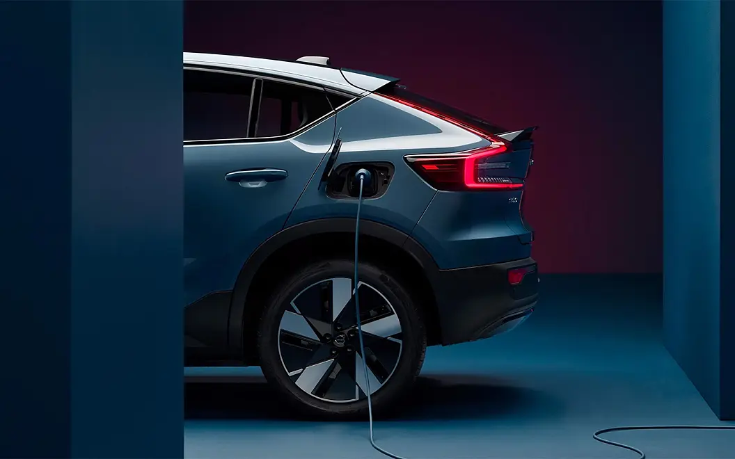 Volvo C40 Recharge Charging Plug