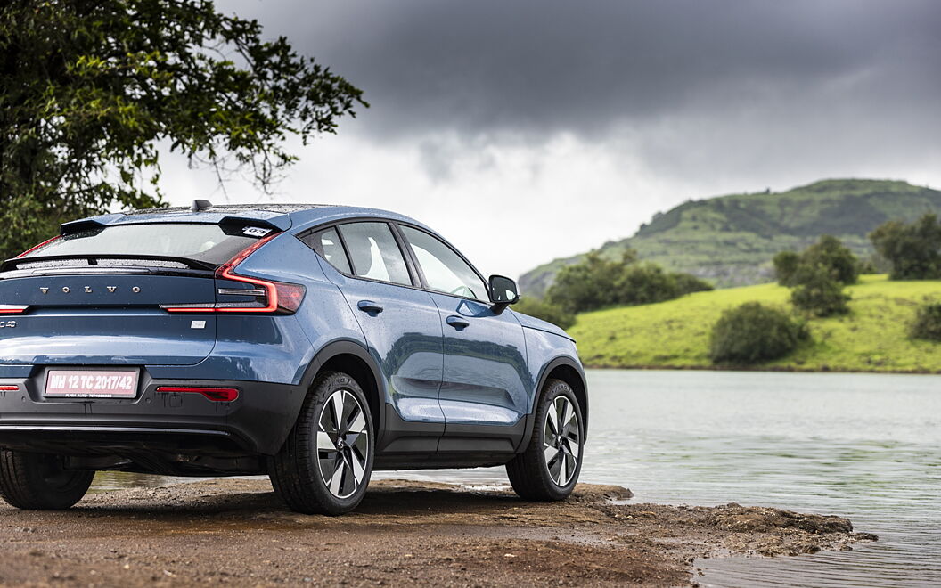 Volvo C40 Recharge - Right Rear View | Volvo C40 Recharge Images