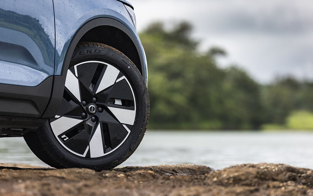 Volvo C40 Recharge Tyre