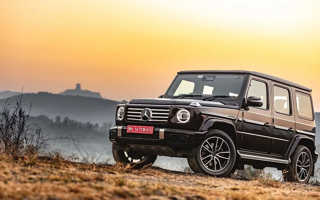 Mercedes-Benz G-Class Front Left View