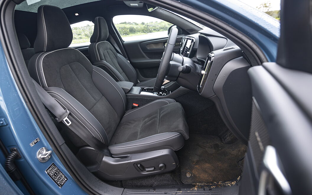 Volvo C40 Recharge Front Seats