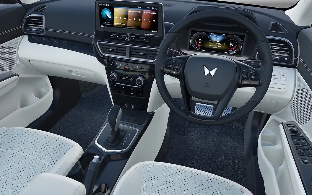 Mahindra XUV 3XO