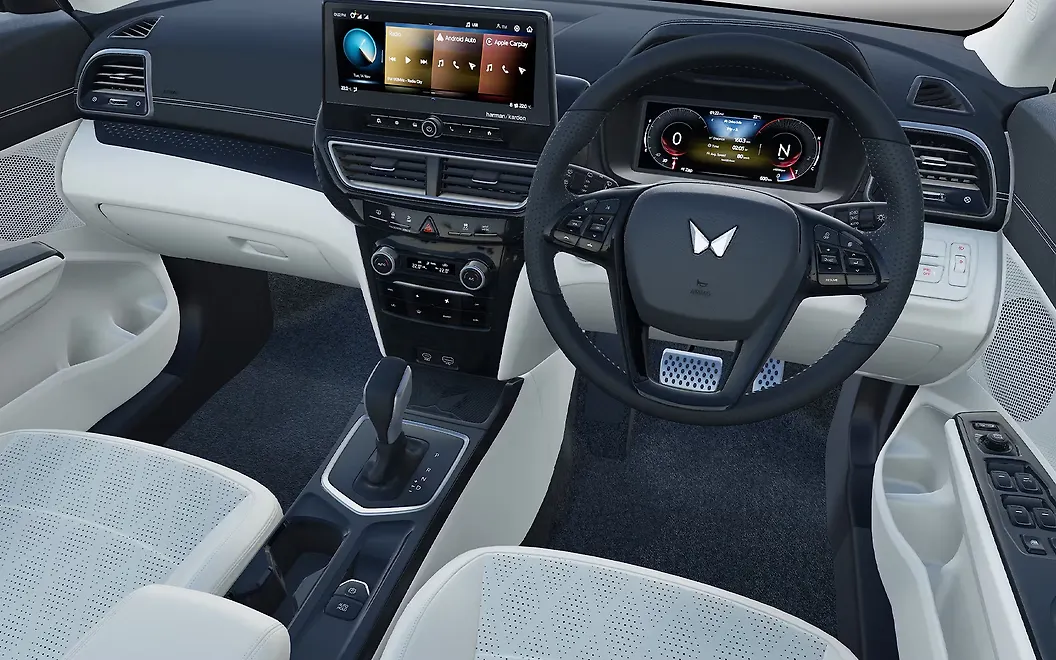 Mahindra XUV 3XO